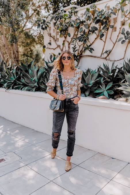 Floral Puff-Sleeve Top with Grey Ripped Jeans — San Diego Outfits