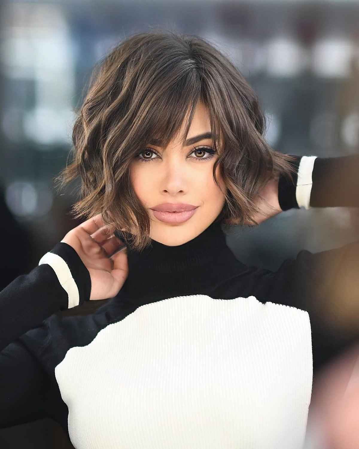 27 Coolest Jaw-Length Choppy Bob with Bangs for a Mod Look
