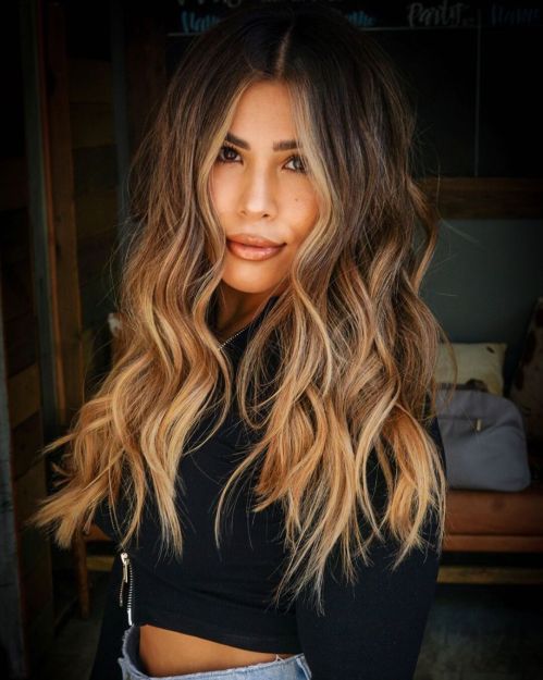 Dark Brown Base With Caramel Balayage Collarbone Waves With Caramel Balayage