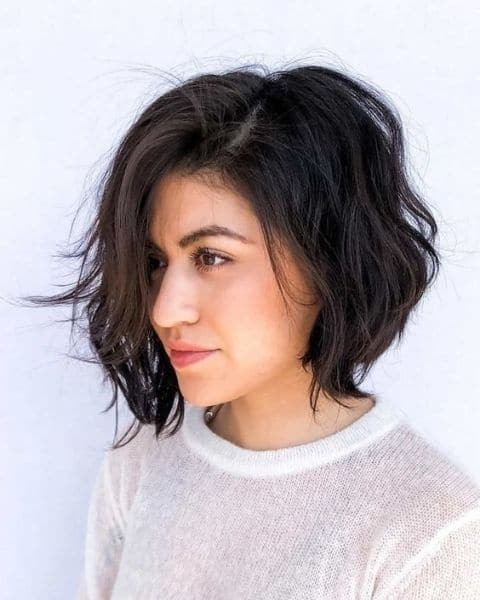 Wavy Bob With Tousled Waves — Hairstyles for Thinning Crown
