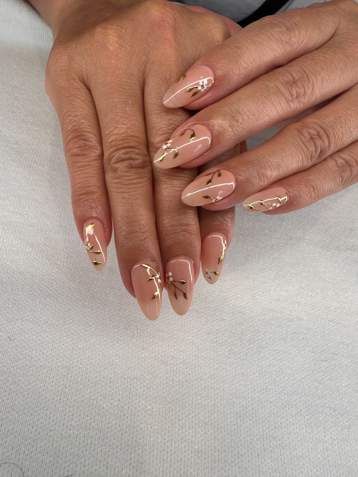 Long Nude with Gold Floral Branches Long Nude with Gold Floral Branches — Photoshoot Nails