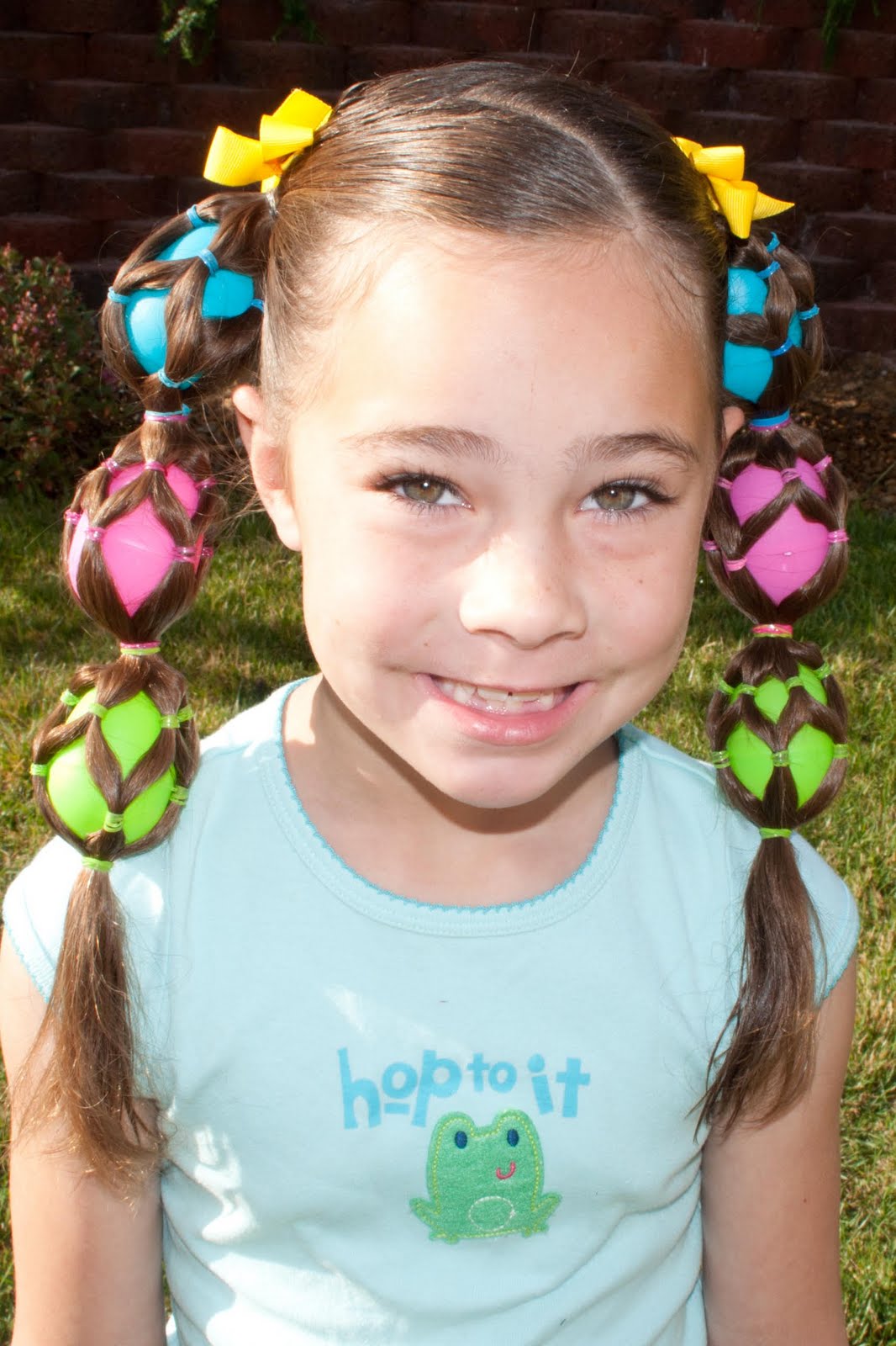 25 Crazy & Easy "Wacky Hair Day" Ideas for Girls (2018 Update!)