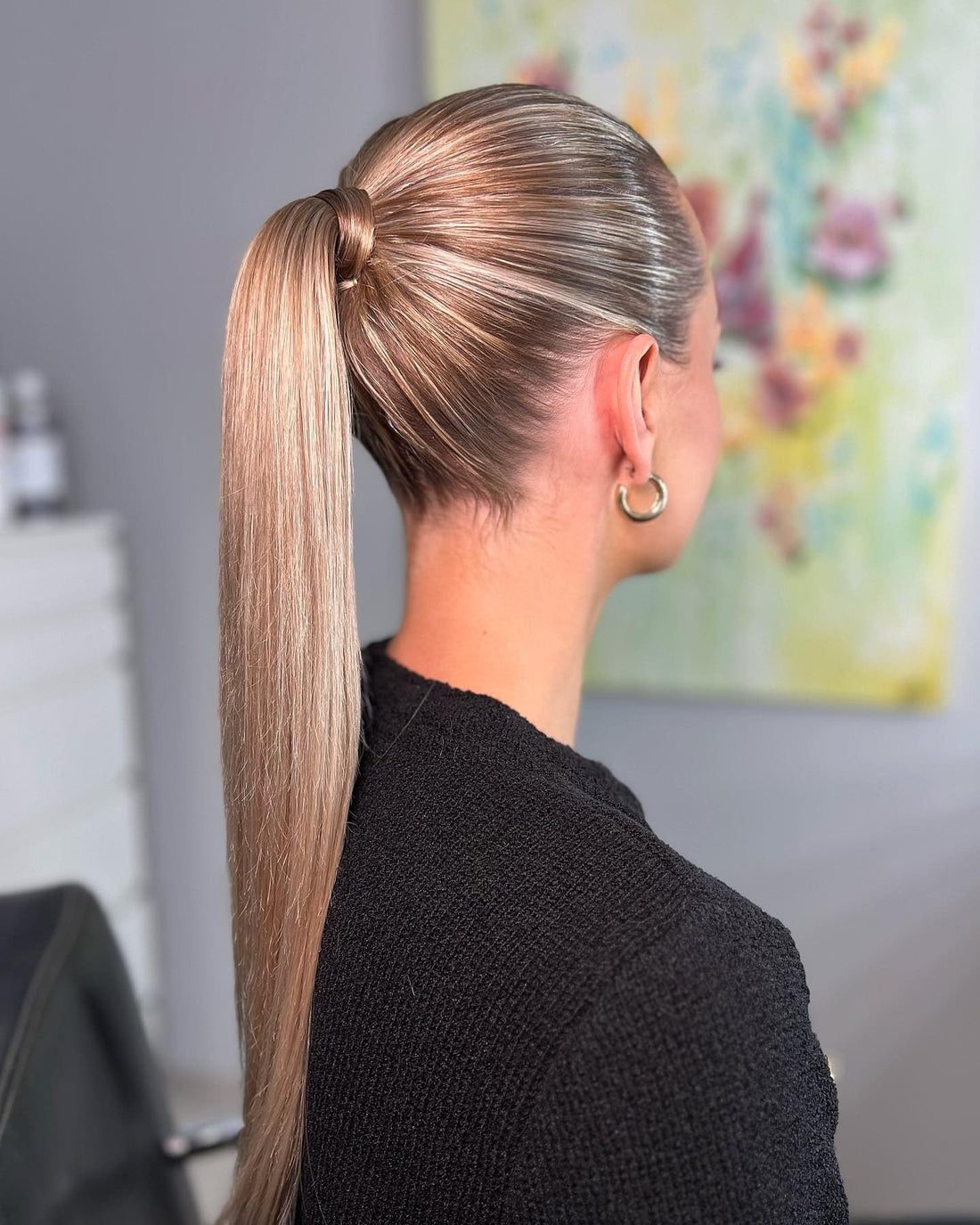 Glossy Blonde Sleek Ponytail Glossy Blonde Sleek Ponytail