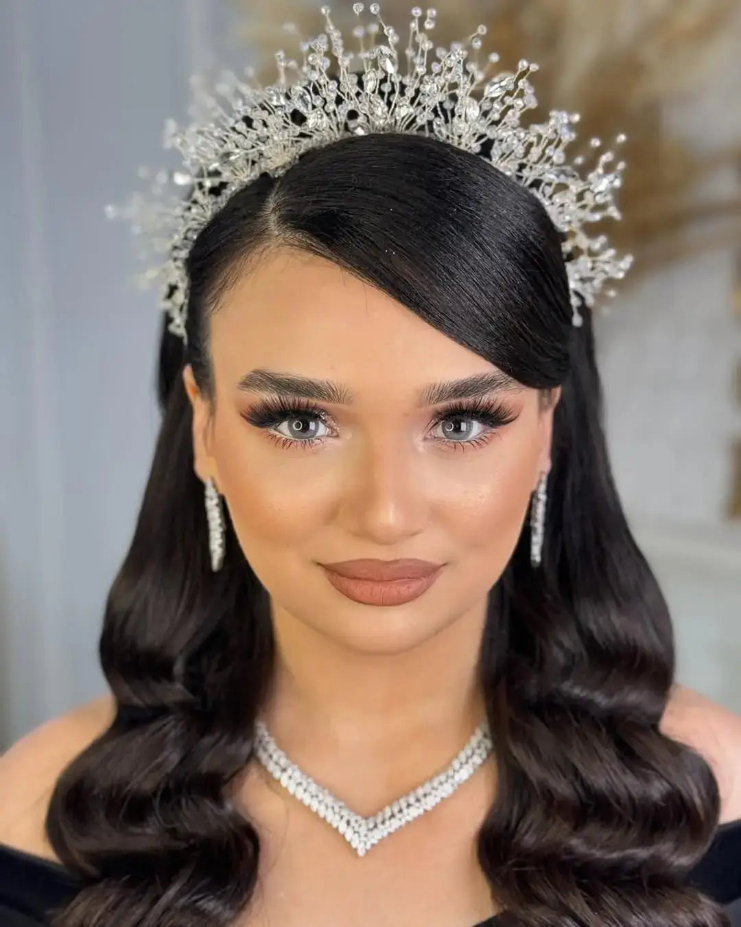 Mid-Back Half-Up Half-Down with Tiara Mid-Back Half-Up Half-Down with Tiara — Birthday Hairstyles
