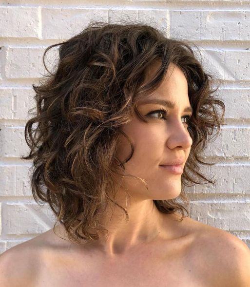 Defined Curls on a Layered Chin Bob Defined Curls on a Layered Chin Bob — 2A Hairstyles