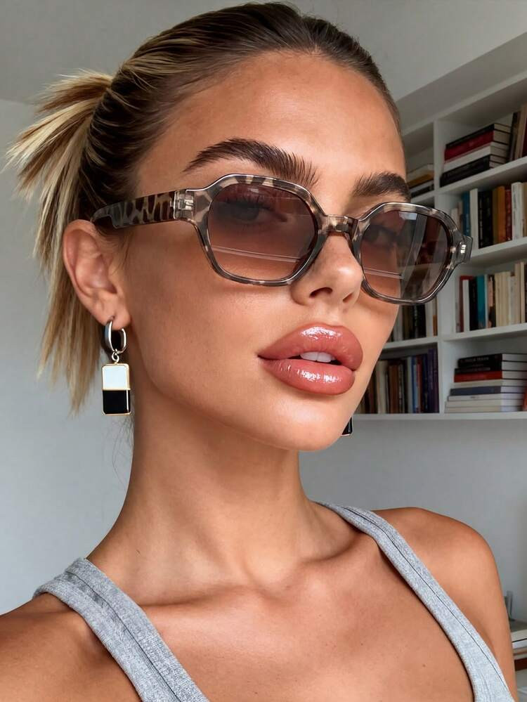 Octagonal Sunglasses With Leopard Print Frame Octagonal Sunglasses With Leopard Print Frame — Sunglasses for Square Face