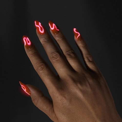 Vibrant Orange Matte Glow Almond Vibrant Orange Matte Glow Almond — Glow in the Dark Nails