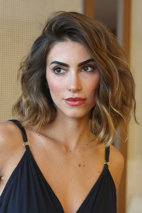Ash Blonde Shag with Choppy Bangs Ash Blonde Shag with Choppy Bangs — Haircuts for Diamond Faces