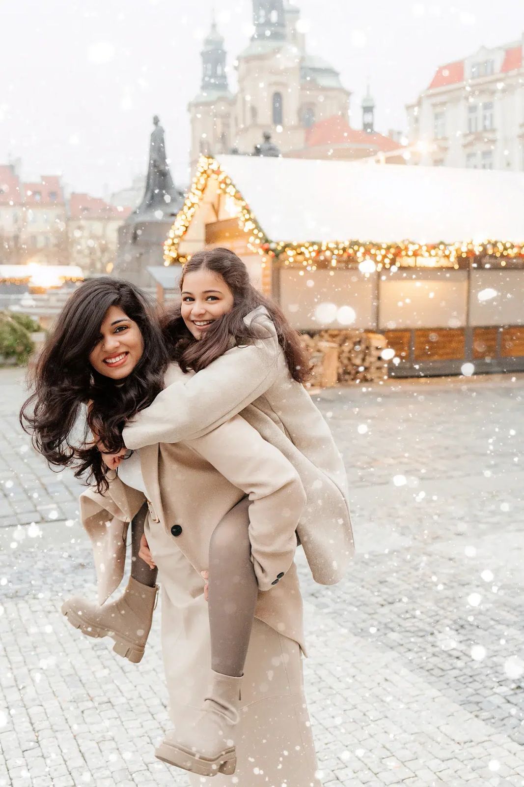 Long Beige Coat with Grey Tights for a Winter Market — Prague Outfits