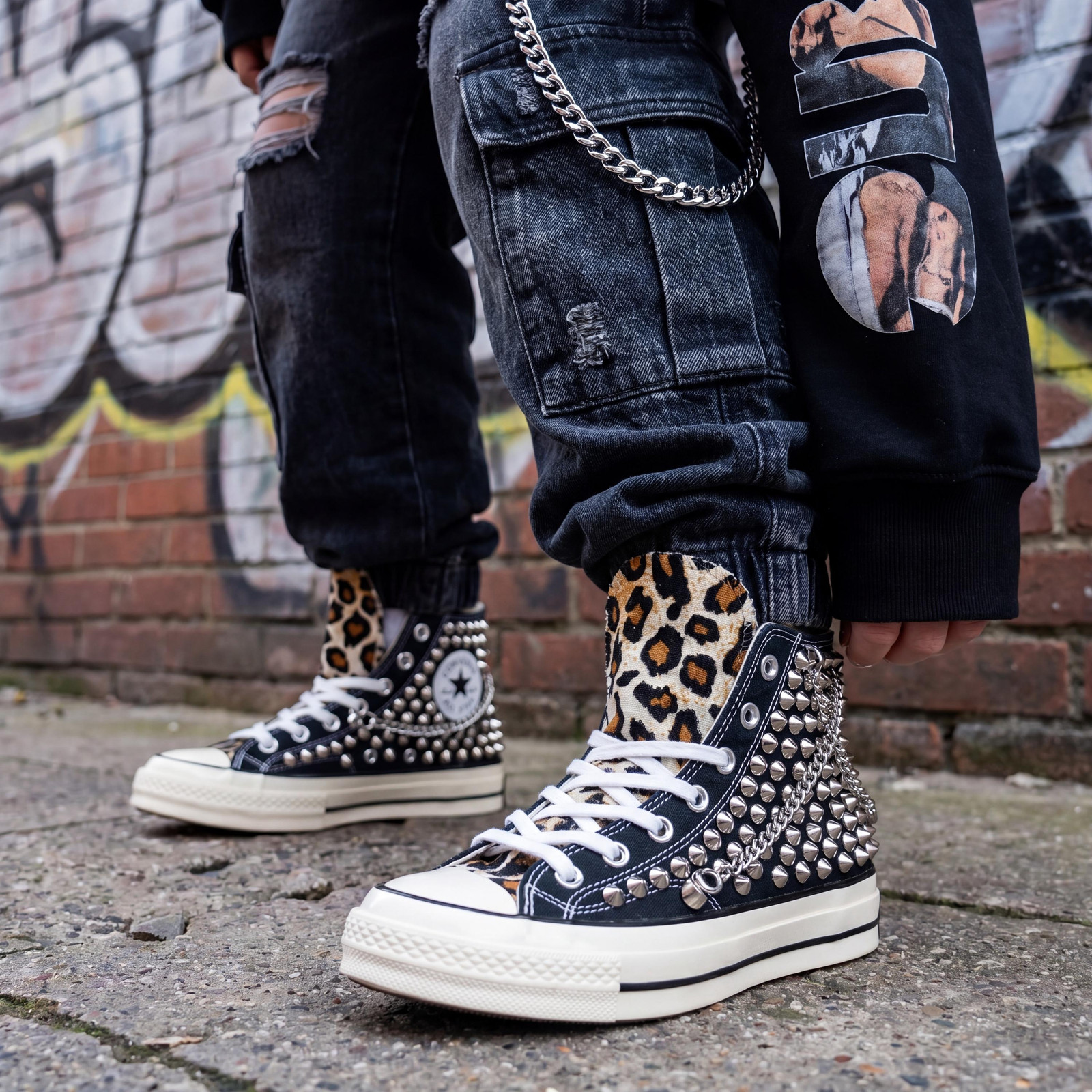 Streetwear Edge with Studded Leopard Chuck 70s — Chuck 70 Outfits