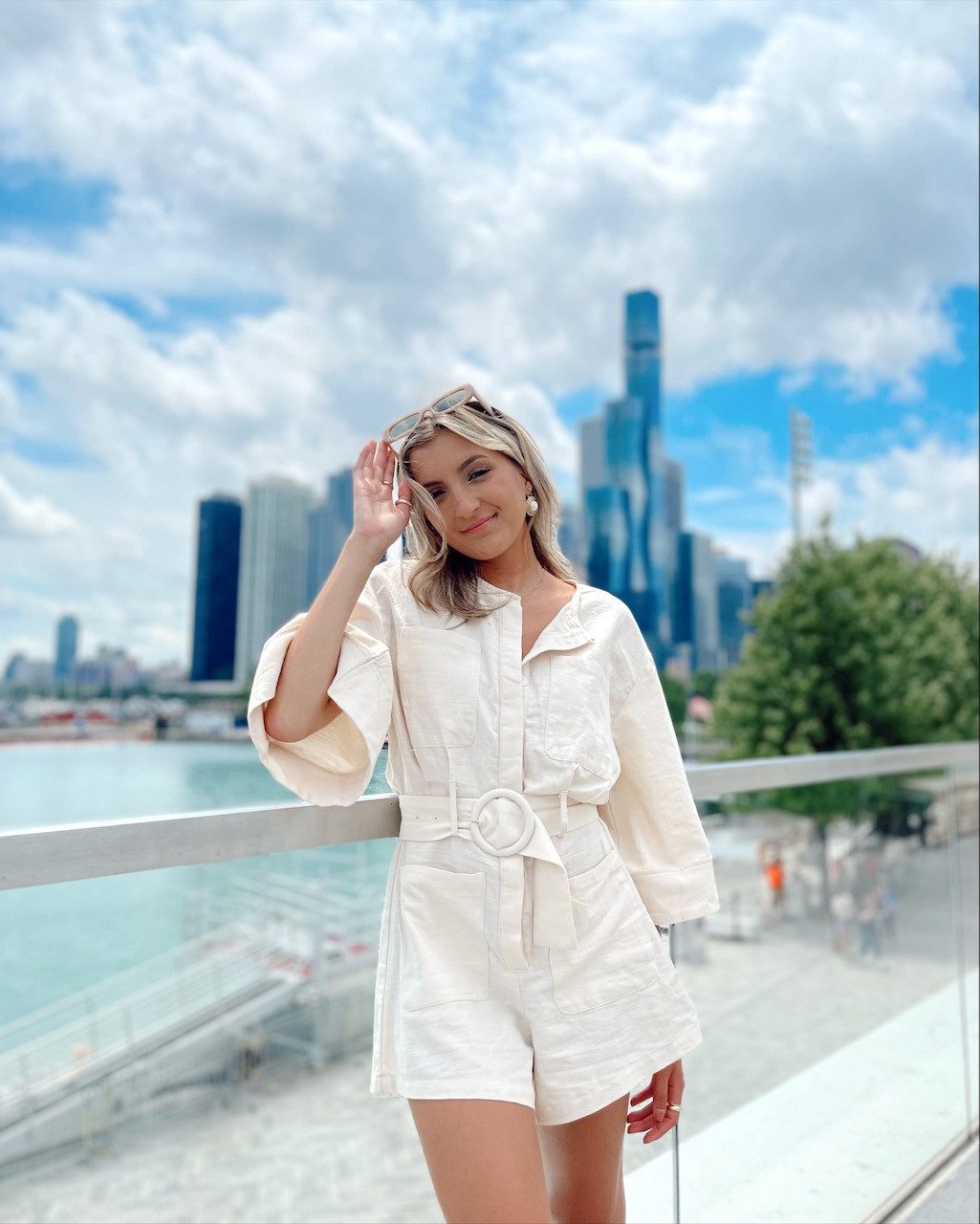 Relaxed Linen Jumpsuit for a Summer Chicago Stroll Relaxed Linen Jumpsuit for a Summer Chicago Stroll — Chicago Outfits