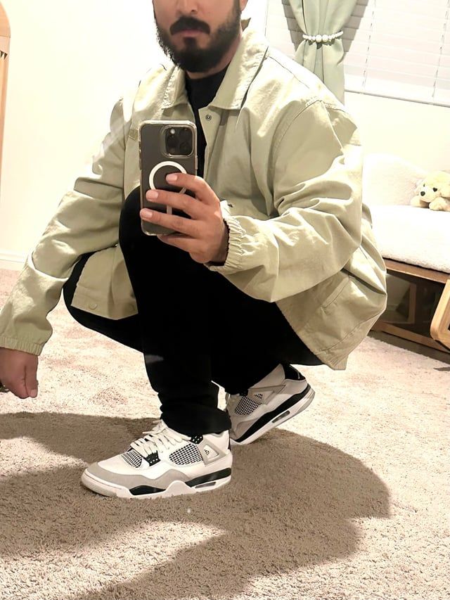 Iconic Design: Jordan 4 'Military Black' with White Socks Iconic Design: Jordan 4 'Military Black' with White Socks — Jordan 4 Outfits