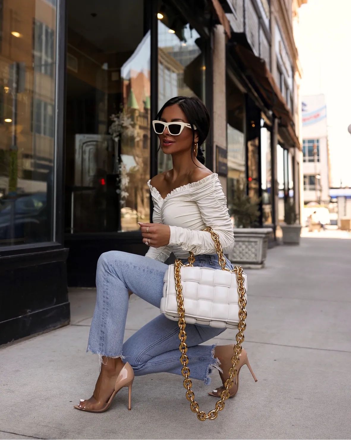 Off-the-Shoulder Top and Distressed Jeans with a White Bottega Veneta Bag Off-the-Shoulder Top and Distressed Jeans with a White Bottega Veneta Bag — Bottega Veneta Bag Outfits