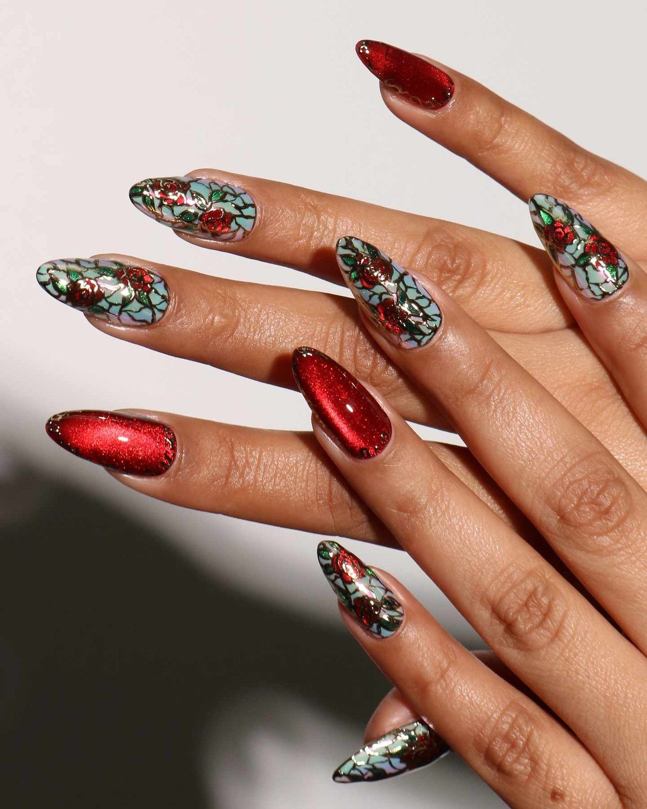 Glossy Glitter Visual Idea Glossy Glitter Visual Idea — Glass Nails