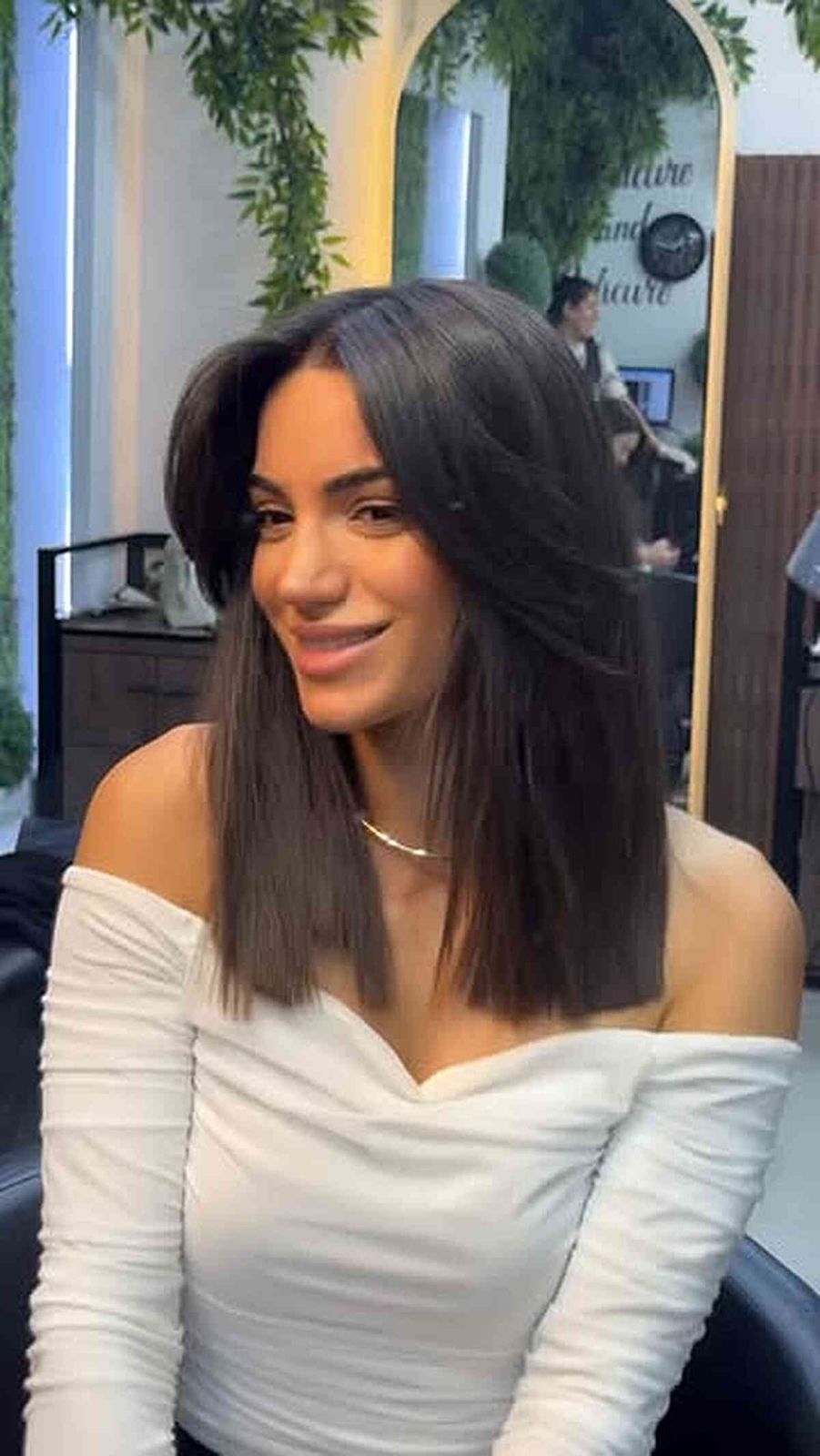 Thick Hair Blunt Collarbone Cut — Collarbone Length Hair