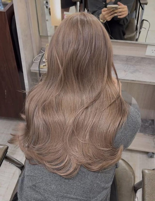 Sophisticated Ashy Light Brown Waves Sophisticated Ashy Light Brown Waves — Light Brown Hair