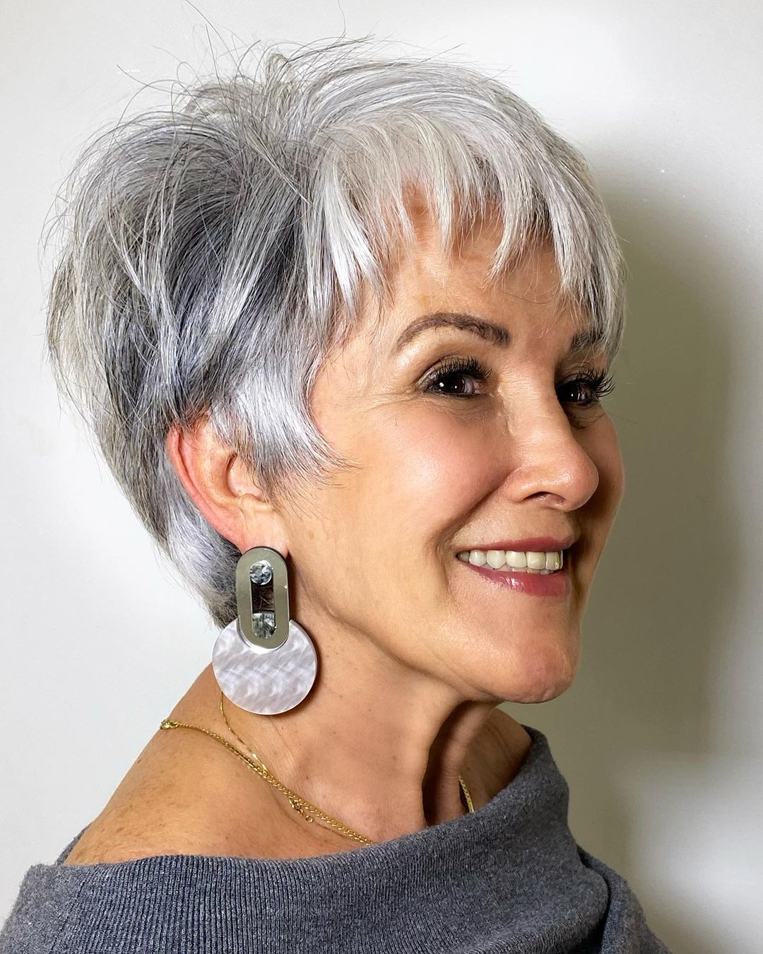 Textured Grey Pixie for Volume — Hairstyles for Thin Hair