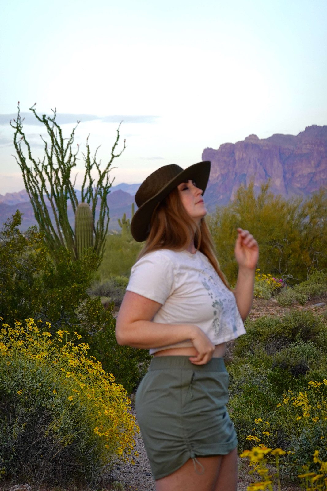 Hiking Outfits for Summer That Will Make You Stand Out on the Trails (& in Your Photos!)