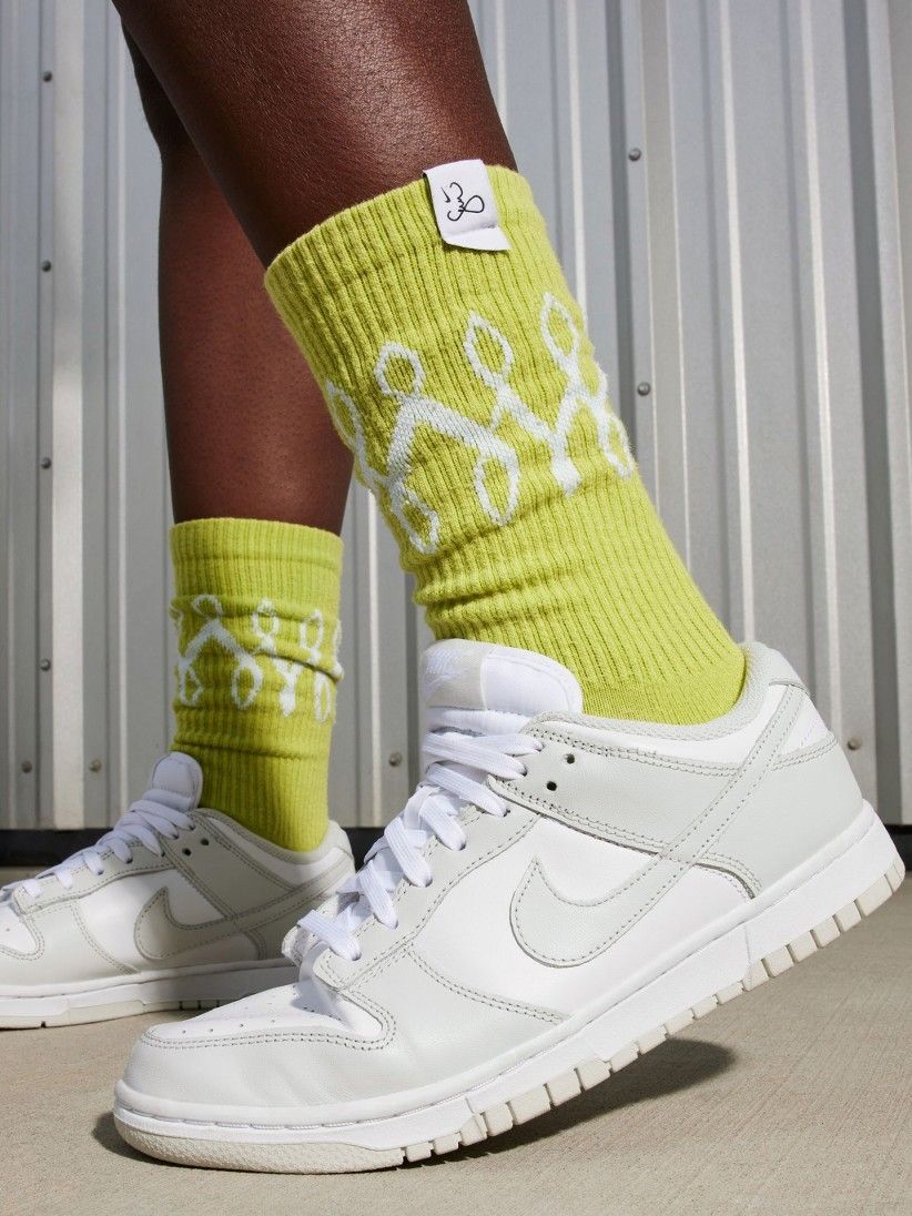 Monochromatic Grey and White Dunks Monochromatic Grey and White Dunks — Nike Dunk Outfits