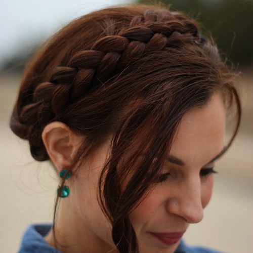 Shoulder Length Wavy Brown Headband Braid — Milkmaid Braid