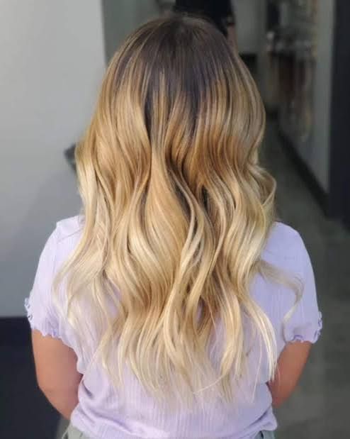 Seamless Blonde Balayage on Dark Blonde Seamless Blonde Balayage on Dark Blonde — Low Maintenance Hair Color
