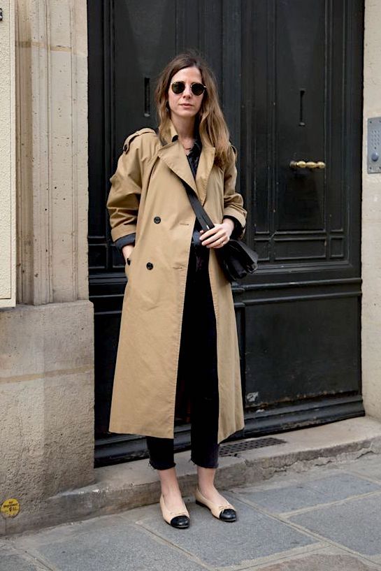 Sophisticated Trench Coat and Jeans — Round Sunglasses Outfits