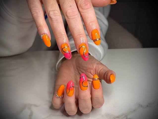 Dark Red & Glitter Baseball Stitch Nails Dark Red & Glitter Baseball Stitch Nails — Softball Mom Nails