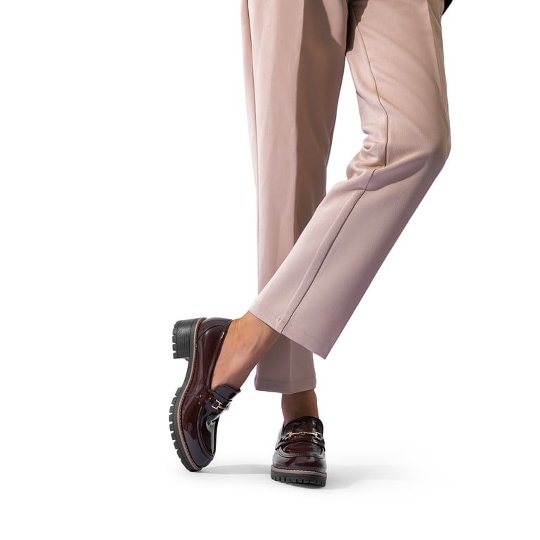 Statement Trousers Meet Burgundy Loafers Statement Trousers Meet Burgundy Loafers — Platform Loafers Outfits
