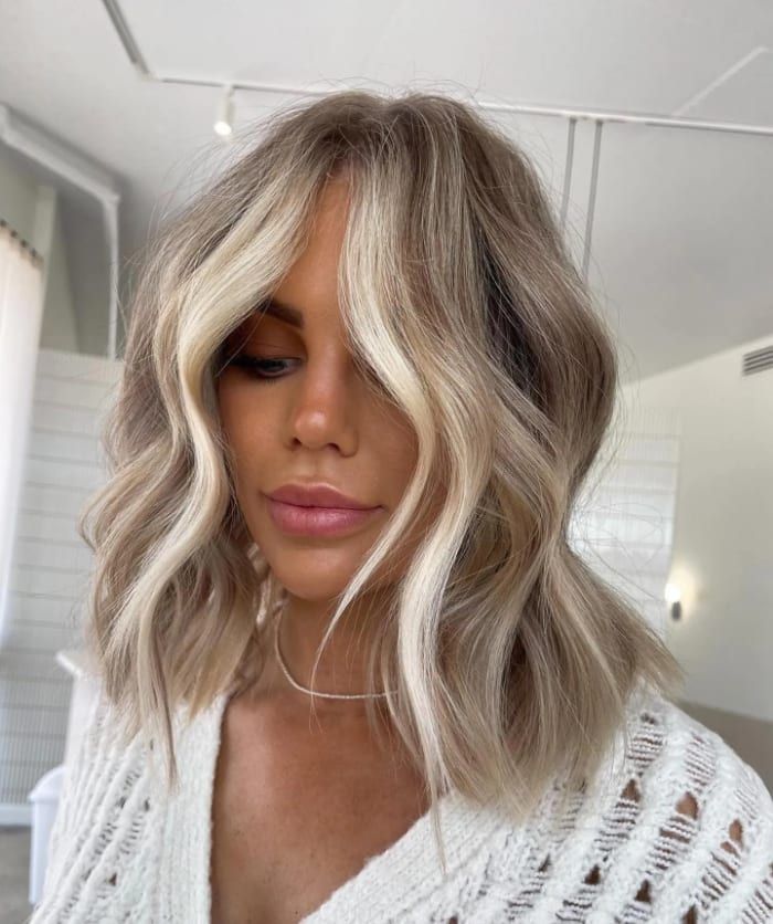 Collarbone Visual Idea Collarbone Visual Idea — Balayage Short Hair