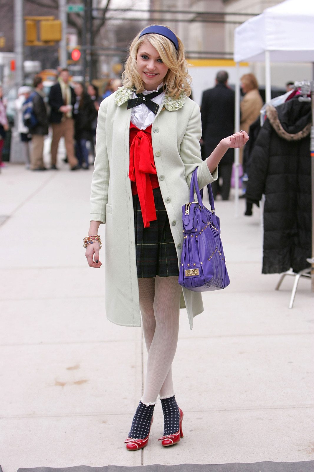 The Most Iconic Outfits From 'Gossip Girl' | Marie Claire