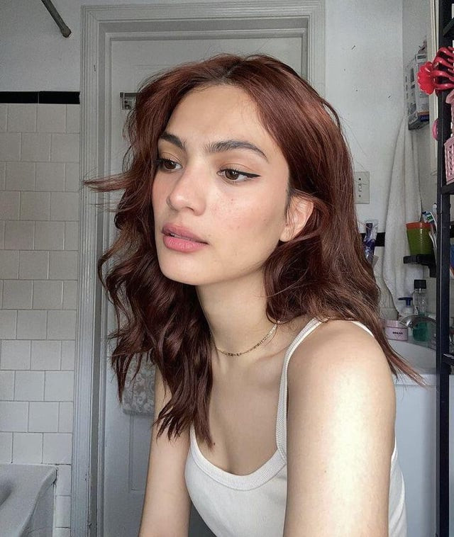 Dark Auburn With Subtle Red Undertones Visual Idea Dark Auburn With Subtle Red Undertones Visual Idea — Dark Auburn Hair