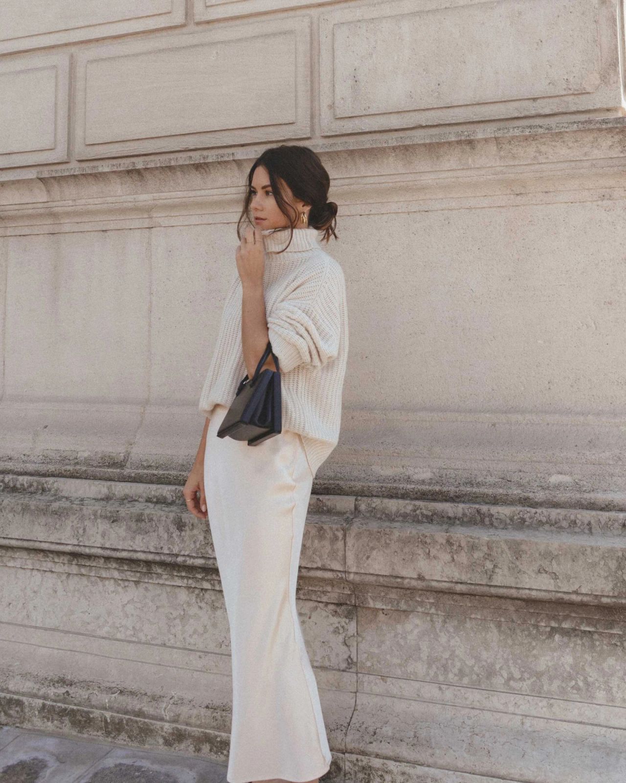 Monochromatic Cream Satin Skirt and Oversized Turtleneck Monochromatic Cream Satin Skirt and Oversized Turtleneck — Satin Skirt Outfits