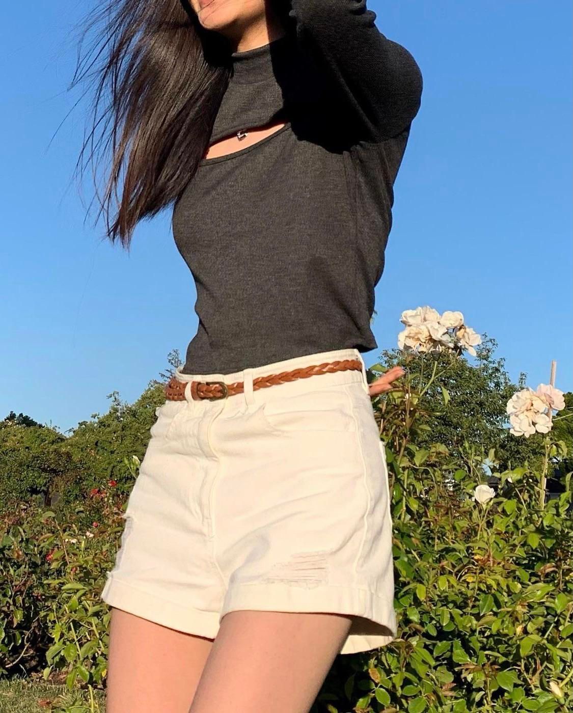 Warm Weather Casual: Ribbed Crop Top with Distressed Shorts — Outfits for Skinny Girls