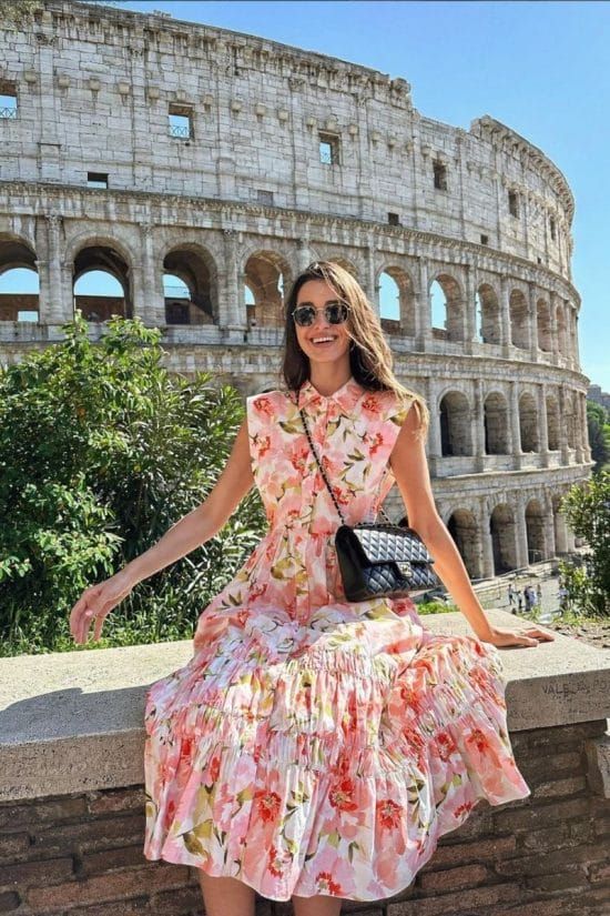 Vibrant Floral Print Dress for Tourist Style Vibrant Floral Print Dress for Tourist Style — Rome Outfits
