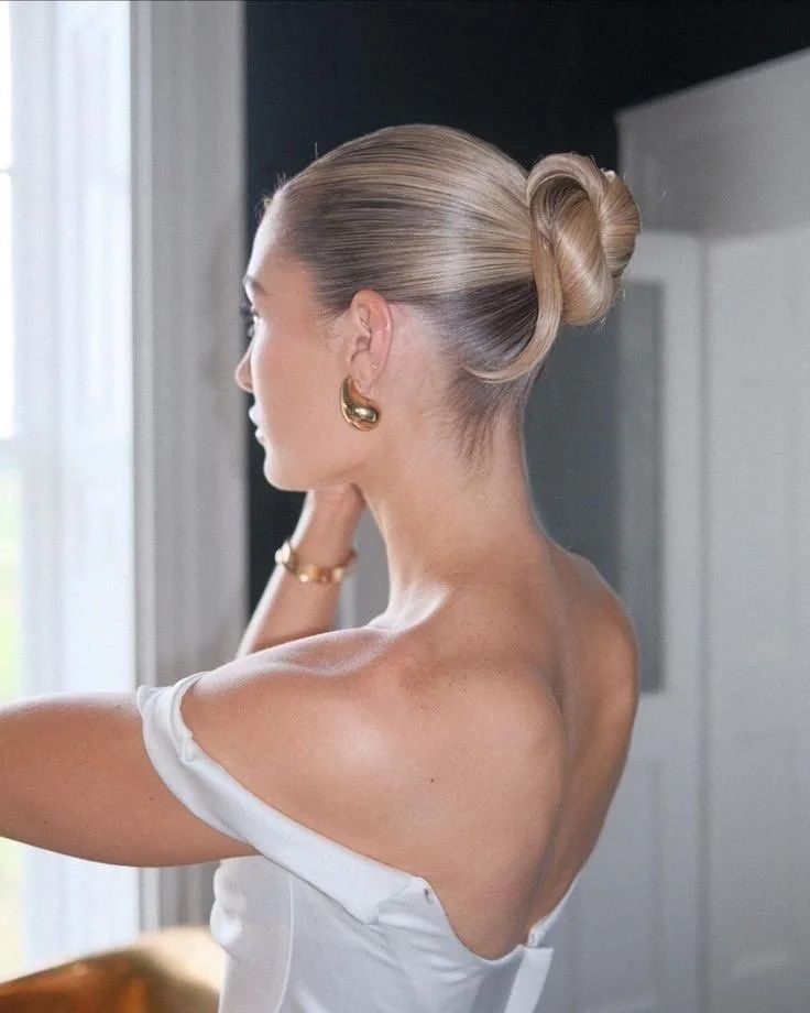 Side View Visual Idea Side View Visual Idea — Sleek Bun Wedding Hair