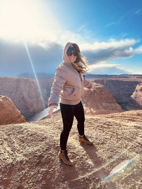 Outdoor Explorer: Pink Bomber Jacket and Leggings — Grand Canyon Outfits