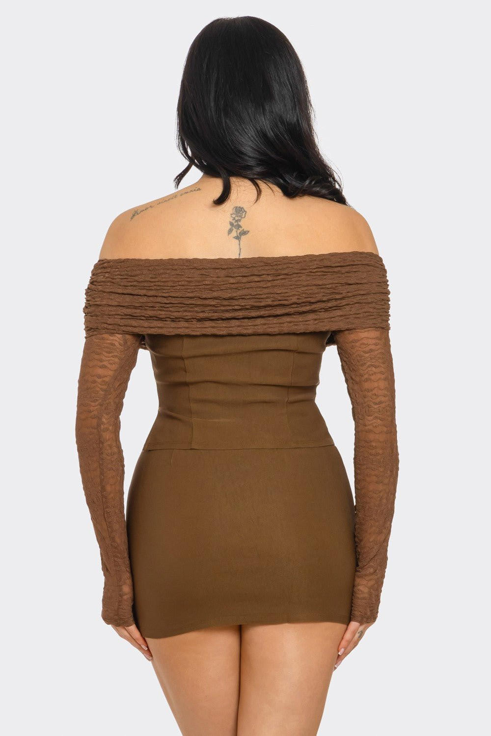 Off the Shoulder Top Outfits
