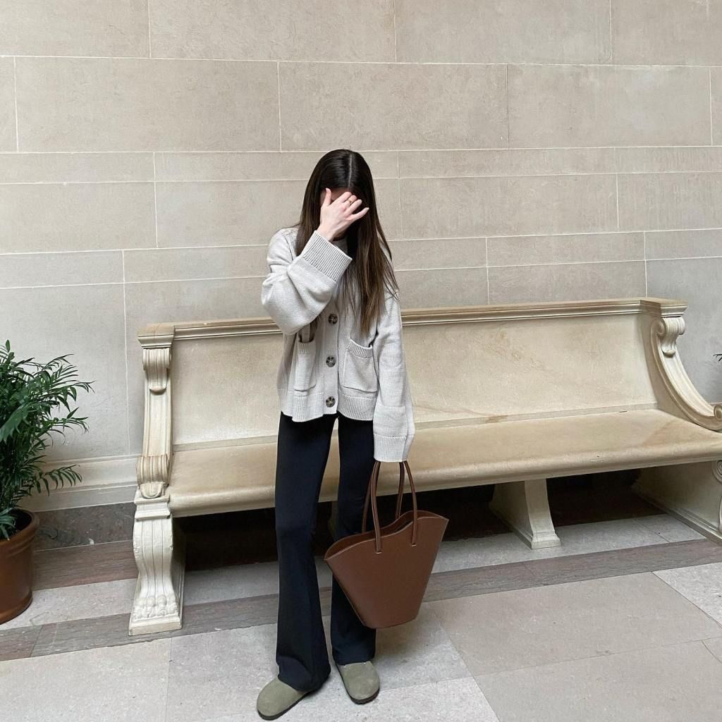 Transitional Style: Light Grey Clogs with Wide-Leg Pants and Cardigan Transitional Style: Light Grey Clogs with Wide-Leg Pants and Cardigan — Birkenstock Boston Outfits