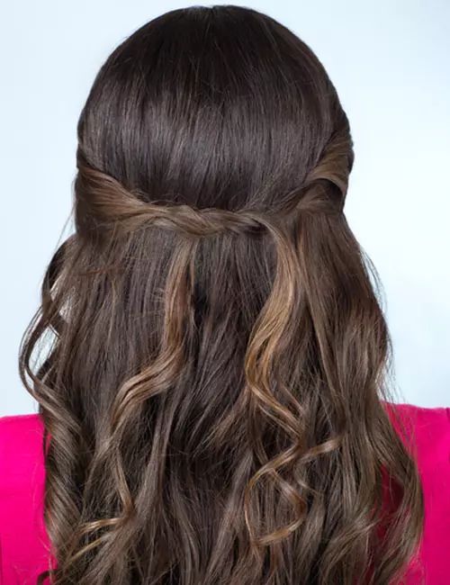 Collarbone Visual Idea — Prom Hairstyles for Medium Hair