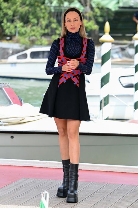 Graphic Print Overlay for a Bold Look — Venice Outfits