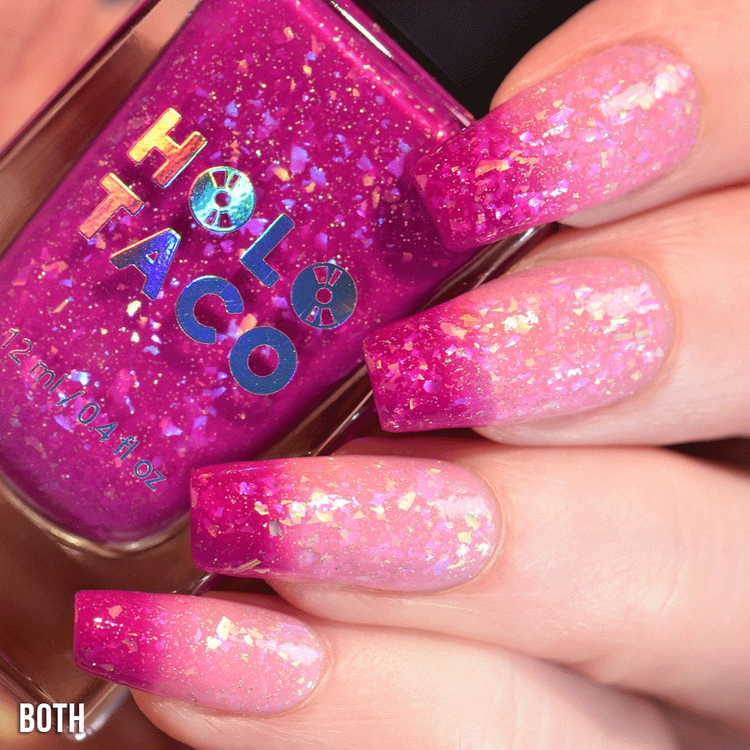 One Hand Close-Up Visual Idea One Hand Close-Up Visual Idea — Thermal Nails