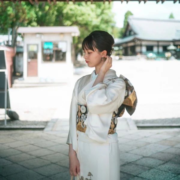 Ivory Silk Kimono with Gold and Black Obi for Temple Visits — Kyoto Outfits