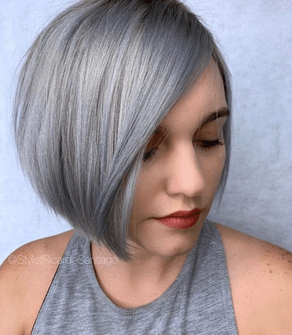 Collarbone Gray Bob With Darker Roots