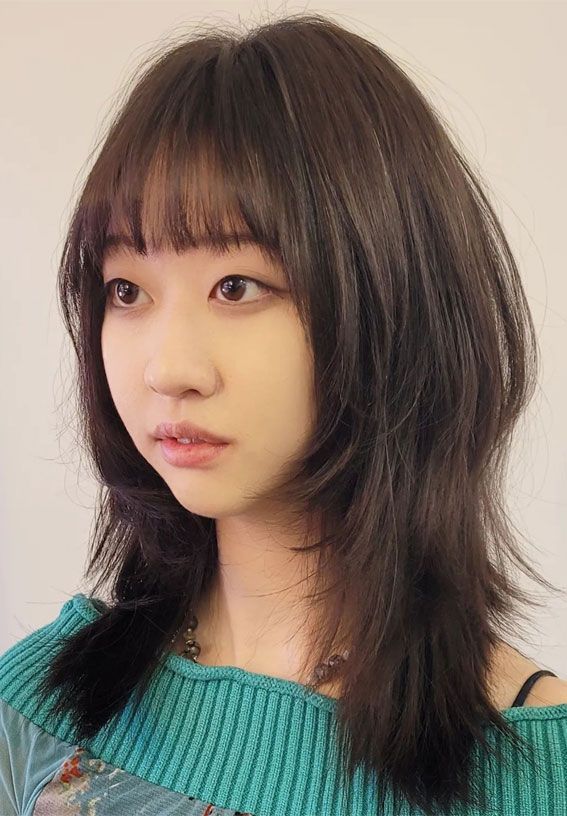 Shoulder Length Wolf Cut With Blunt Bangs — Wolf Cut Medium Hair