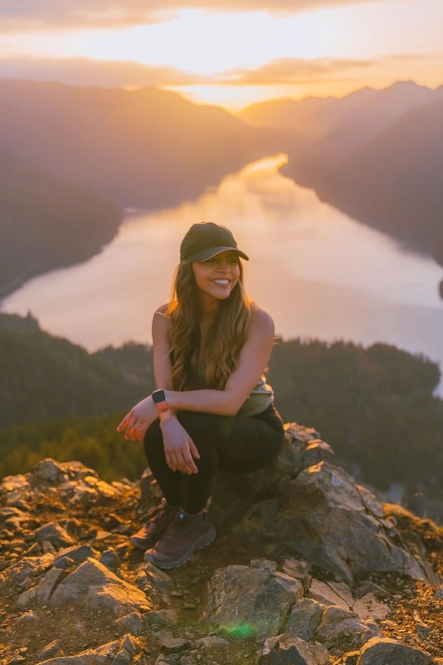 Sunset Overlook: Athleisure Ensemble for Hiking Sunset Overlook: Athleisure Ensemble for Hiking — National Park Outfits
