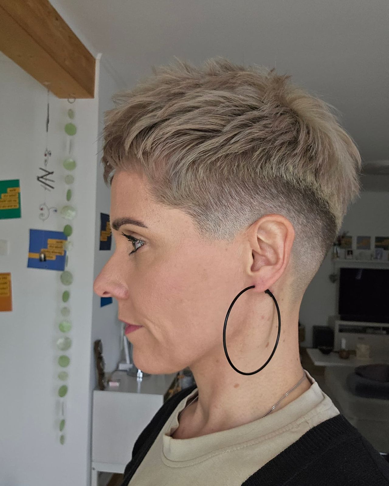 Fine Straight Ash Blonde Undercut Fine Straight Ash Blonde Undercut — Very Short Pixie Cuts