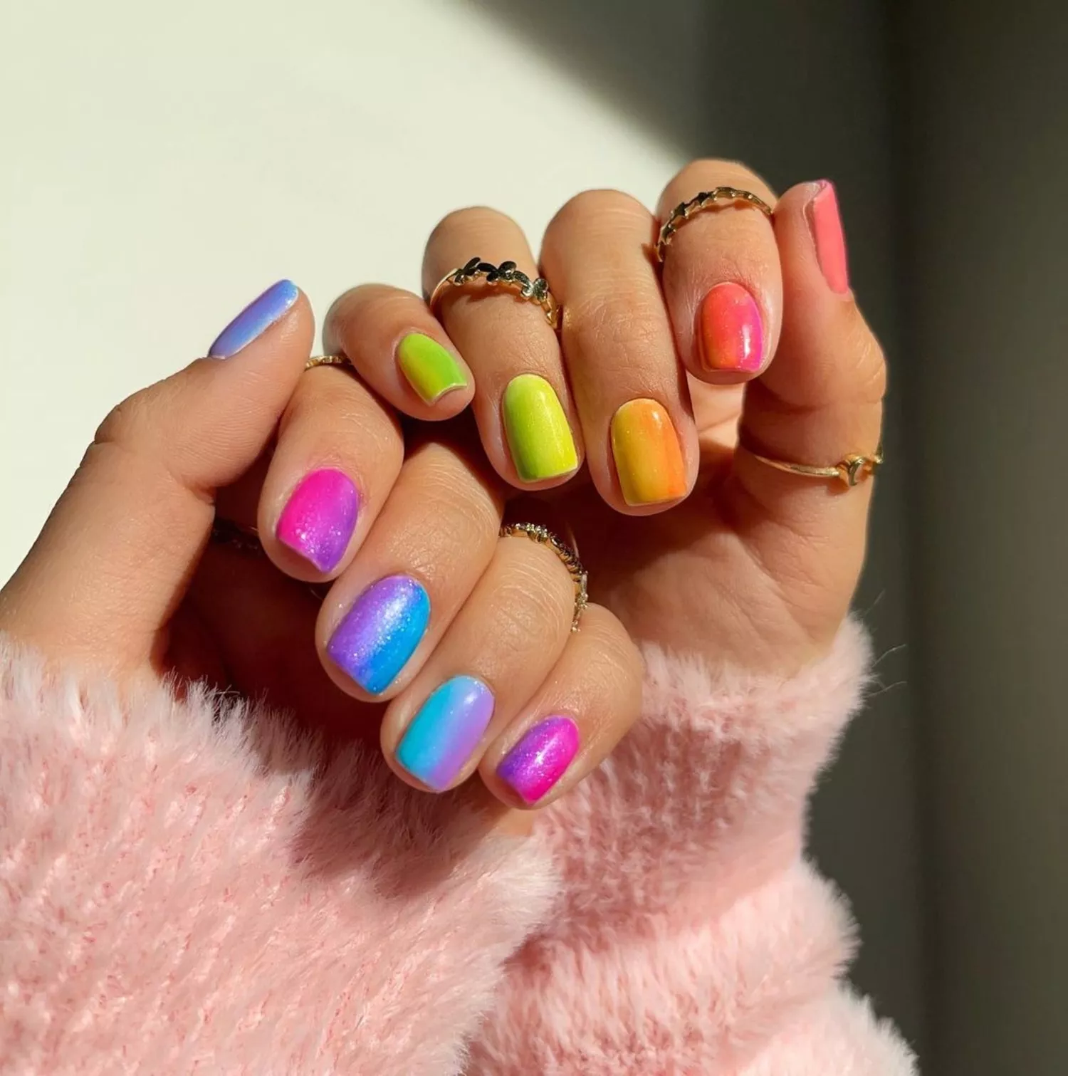 Shimmer Glossy Visual Idea Shimmer Glossy Visual Idea — Colorful Nails