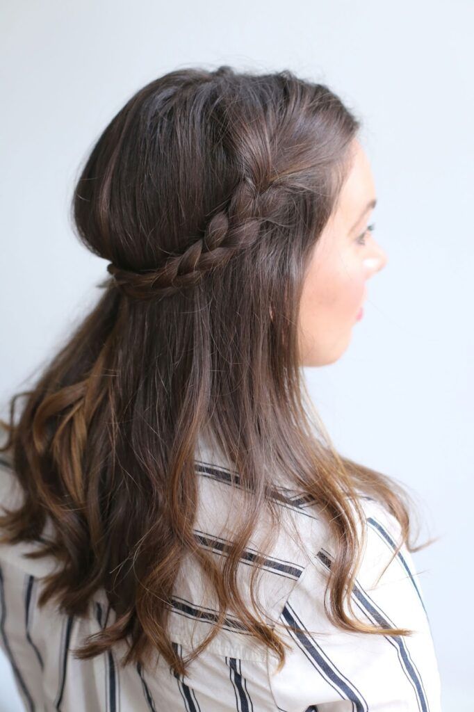 Half Up With Delicate Side Braid Half Up With Delicate Side Braid — Second Day Hairstyles