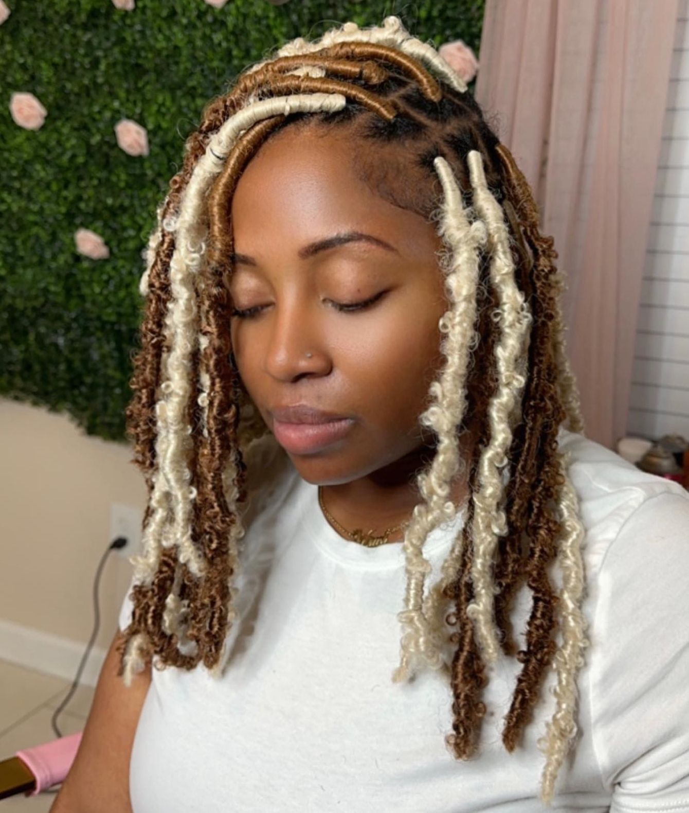 Visual Idea — The Locs Are Shoulder-Length Visual Idea — The Locs Are Shoulder-Length — Goddess Locs