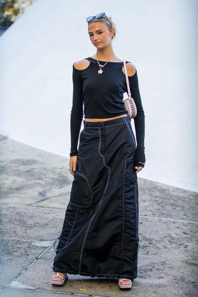 Black Cargo Maxi Skirt with Cutout Top and Pink Sandals — Cargo Skirt Outfits